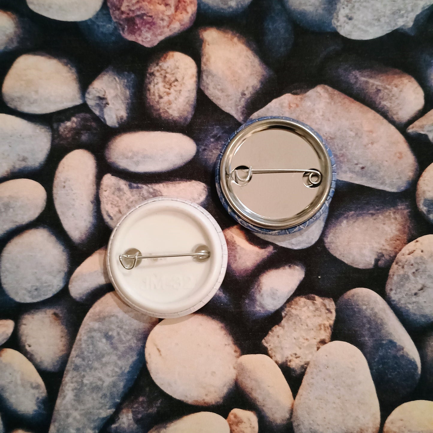 'Today is going to be a Good Day' pin badge